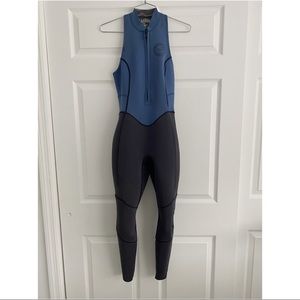 Billabong long jane wetsuit.